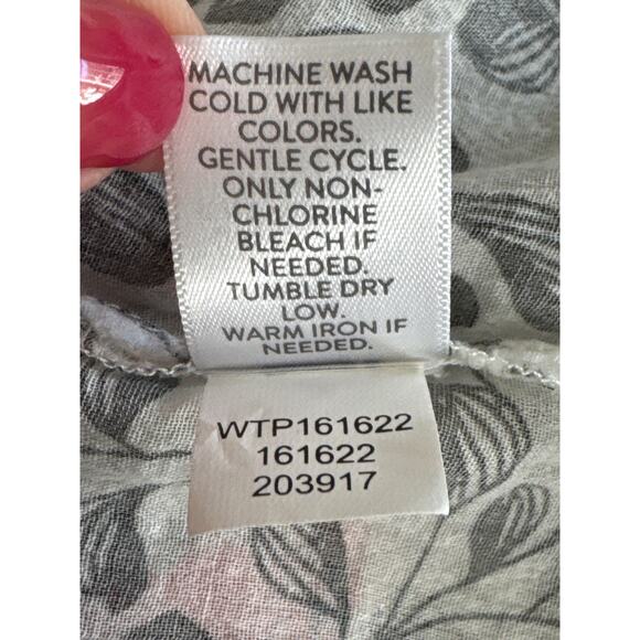 J. Jill Embroidered Pintuck Top Red Black White Size L Petite - Picture 8 of 13